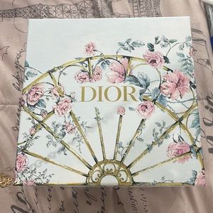 Dior cosmetic bag and samplers